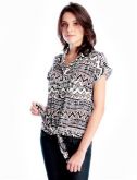 Camisa etnica amarrada